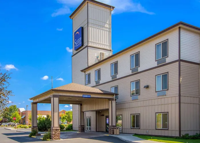 Sleep Inn & Suites